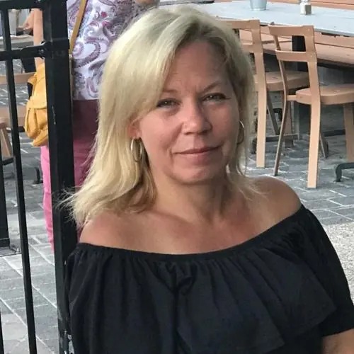 blondefrau image 1